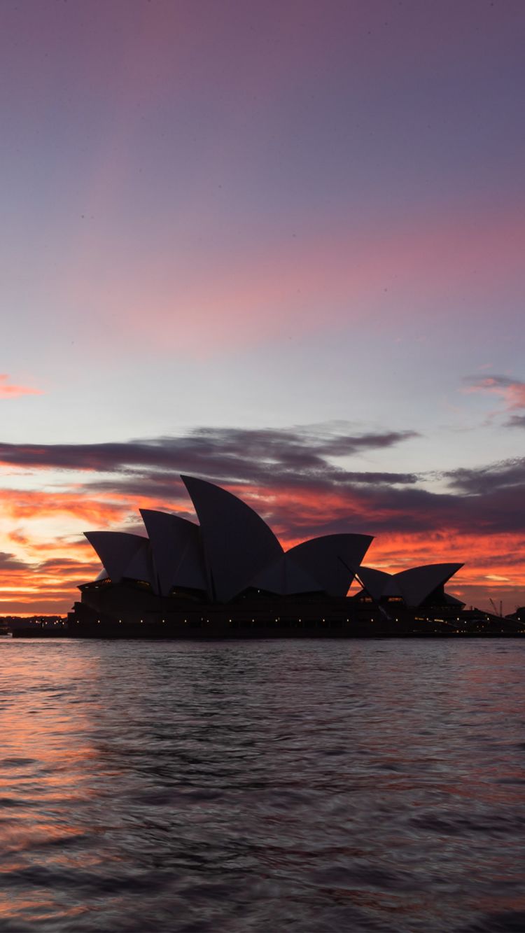 Sydney Opera House at rest